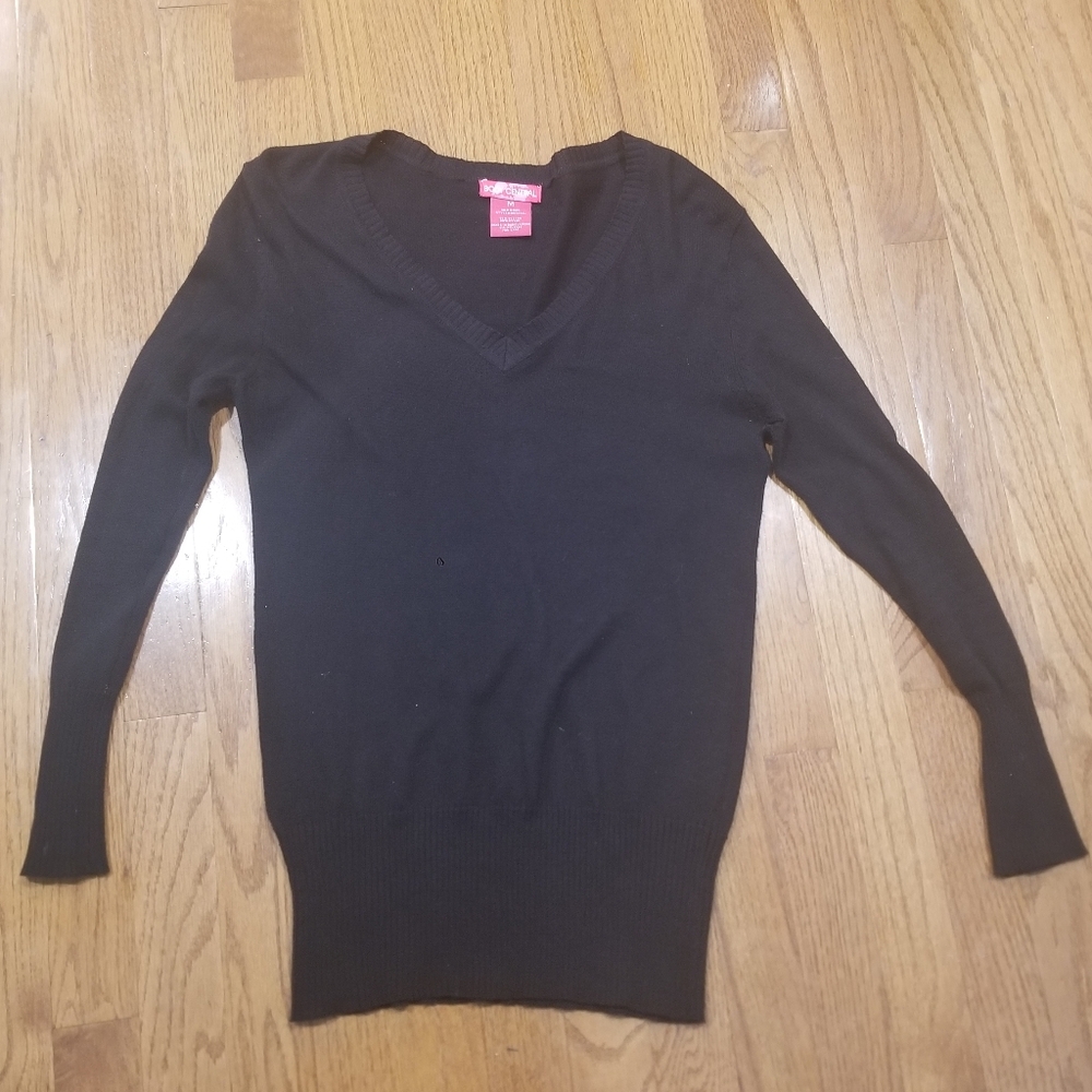 Black V-Neck sweater size Medium